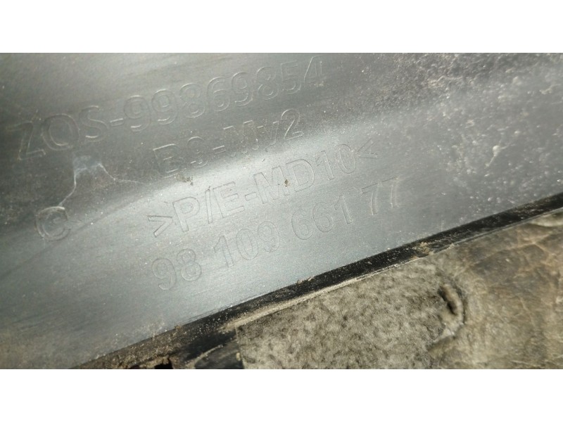 Recambio de rejilla paragolpes delantero para peugeot partner tepee 1.6 bluehdi 100 referencia OEM IAM 9810966177 99869850 