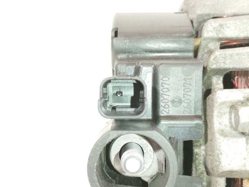 Recambio de alternador para peugeot 3008 confort referencia OEM IAM 757651380 TG12C059 