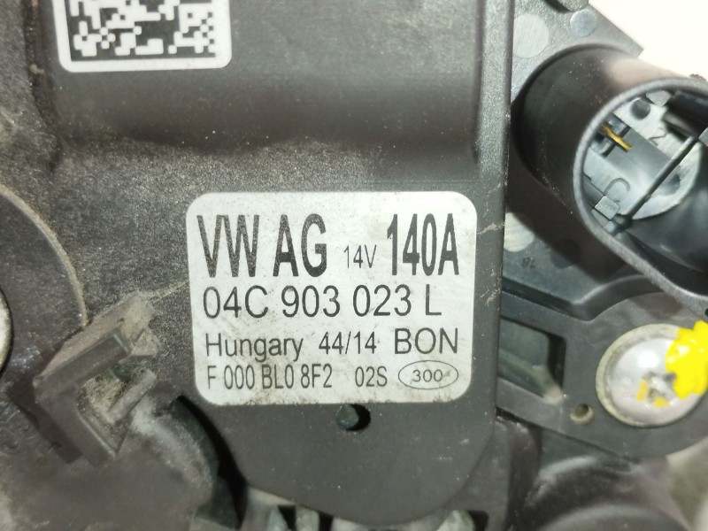 Recambio de alternador para volkswagen polo v (6r1, 6c1) 1.2 tsi 16v referencia OEM IAM 04C903023L  