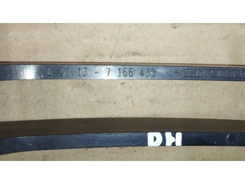 Recambio de rejilla delantera para bmw 1 (e81) 116 i referencia OEM IAM 51137166439 51137179655 22405910
