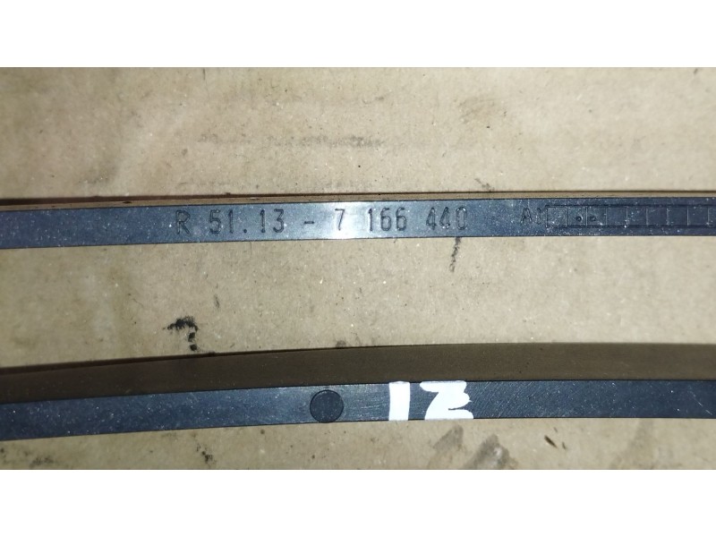 Recambio de rejilla delantera para bmw 1 (e81) 116 i referencia OEM IAM 51137166440 51137179656 224059