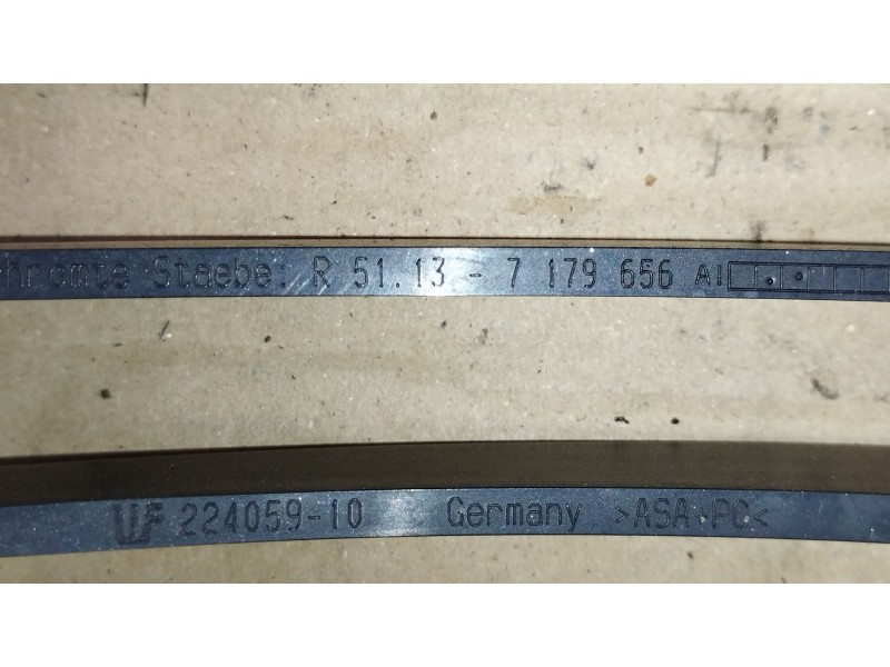 Recambio de rejilla delantera para bmw 1 (e81) 116 i referencia OEM IAM 51137166440 51137179656 224059