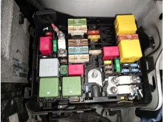 Recambio de caja reles / fusibles para peugeot 2008 i (cu_) 1.6 bluehdi 120 referencia OEM IAM 9804848580  