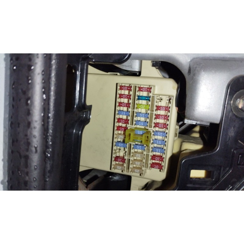 Recambio de caja reles / fusibles para kia cee´d hatchback (ed) 1.6 crdi 90 referencia OEM IAM 919501H510  