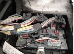 Recambio de caja reles / fusibles para peugeot 308 cc (4b_) 1.6 16v referencia OEM IAM 9664706280 BSMR05 