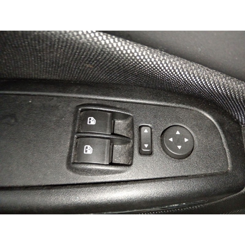 Recambio de mando elevalunas delantero izquierdo para fiat bravo ii (198_) 1.6 d multijet (198axh1b) referencia OEM IAM   
