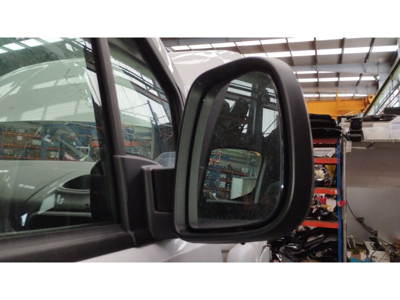 Recambio de retrovisor derecho para peugeot rifter 1.5 bluehdi 100 referencia OEM IAM 98169897XT  