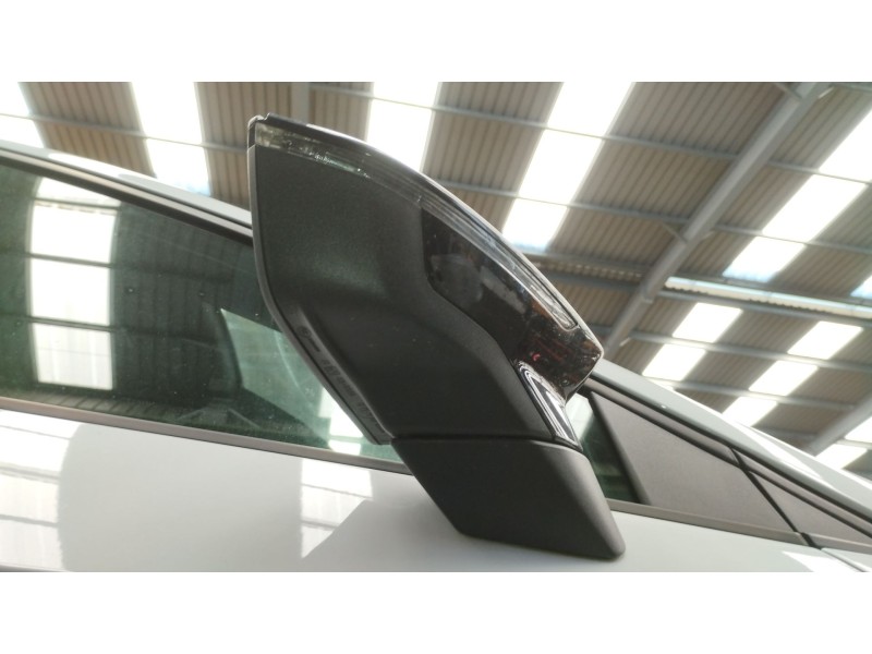 Recambio de retrovisor derecho para seat leon st (5f8) 2.0 cupra referencia OEM IAM 5F1857508Q  
