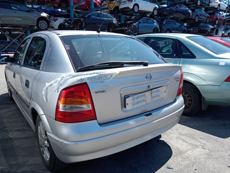 opel astra g hatchback (t98) del año 2000