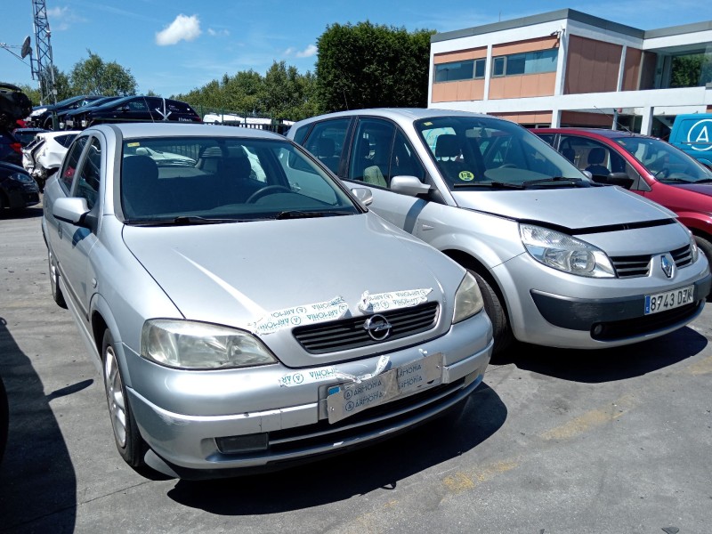 opel astra g hatchback (t98) del año 2000