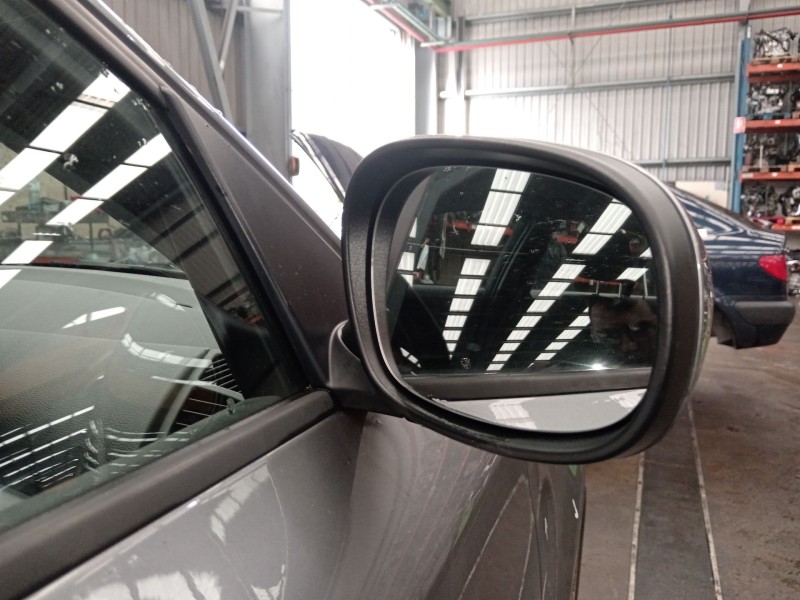 Recambio de retrovisor derecho para bmw 1 (e81) 116 d referencia OEM IAM   