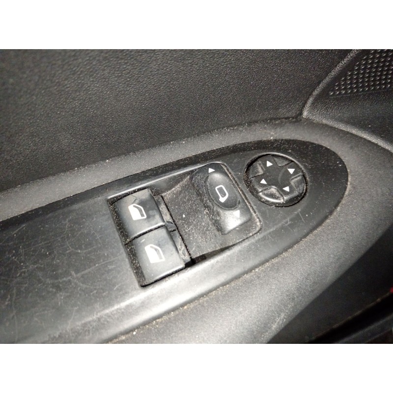 Recambio de mando elevalunas delantero izquierdo para citroën c4 ii (nc_) 1.4 vti 95 referencia OEM IAM   