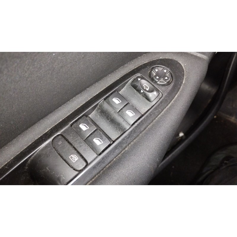Recambio de mando elevalunas delantero izquierdo para citroën c4 ii (nc_) 1.6 hdi 90 referencia OEM IAM   