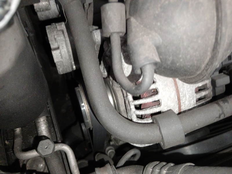 Recambio de alternador para audi a3 (8p1) 2.0 tdi referencia OEM IAM 06F903023F 0124525066 