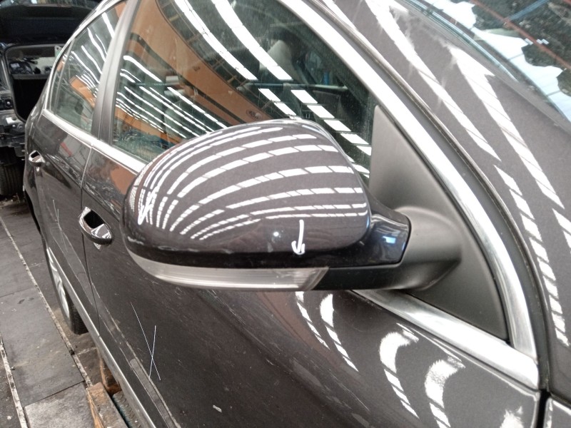 Recambio de retrovisor derecho para volkswagen passat b6 (3c2) 2.0 tdi referencia OEM IAM   