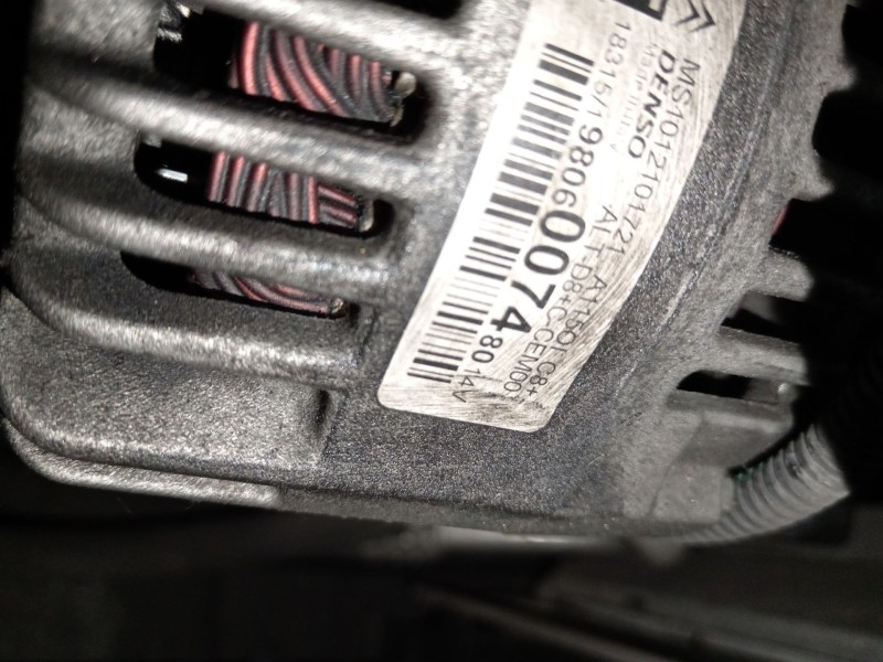 Recambio de alternador para peugeot 208 i (ca_, cc_) 1.2 vti 82 referencia OEM IAM 9806007480 MS1012101721 