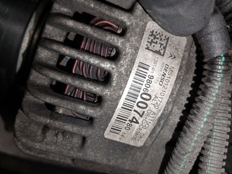 Recambio de alternador para peugeot 208 i (ca_, cc_) 1.2 vti 82 referencia OEM IAM 9806007480  
