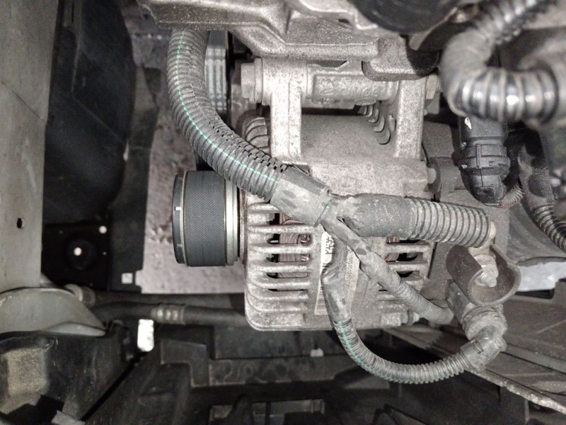 Recambio de alternador para peugeot 208 i (ca_, cc_) 1.2 vti 82 referencia OEM IAM 9806007480 MS1012101720 