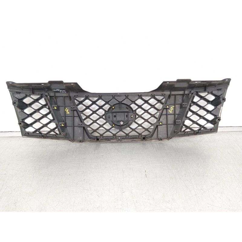 Recambio de rejilla delantera para nissan pathfinder iii (r51) 2.5 dci 4wd referencia OEM IAM 2310EB400 62310EB400 
