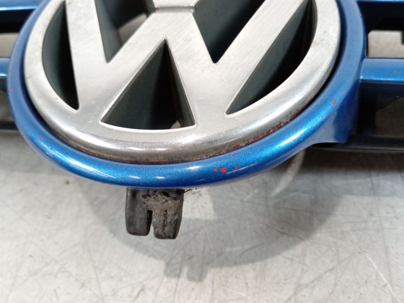 Recambio de rejilla delantera para volkswagen golf iv (1j1) 1.9 tdi referencia OEM IAM 1J0853651F 1J0853655F 1J0853651G