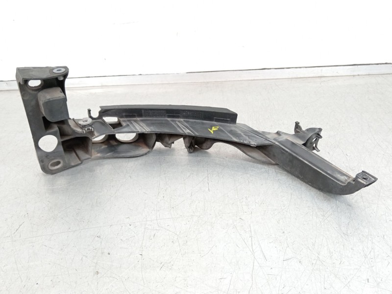 Recambio de soporte faro derecho para audi a3 (8p1) 2.0 tdi 16v referencia OEM IAM 8P0805608  