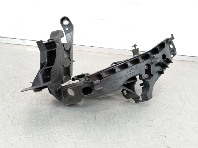 Recambio de soporte faro izquierdo para audi a4 ber. (b8) básico referencia OEM IAM 8K0805607C  