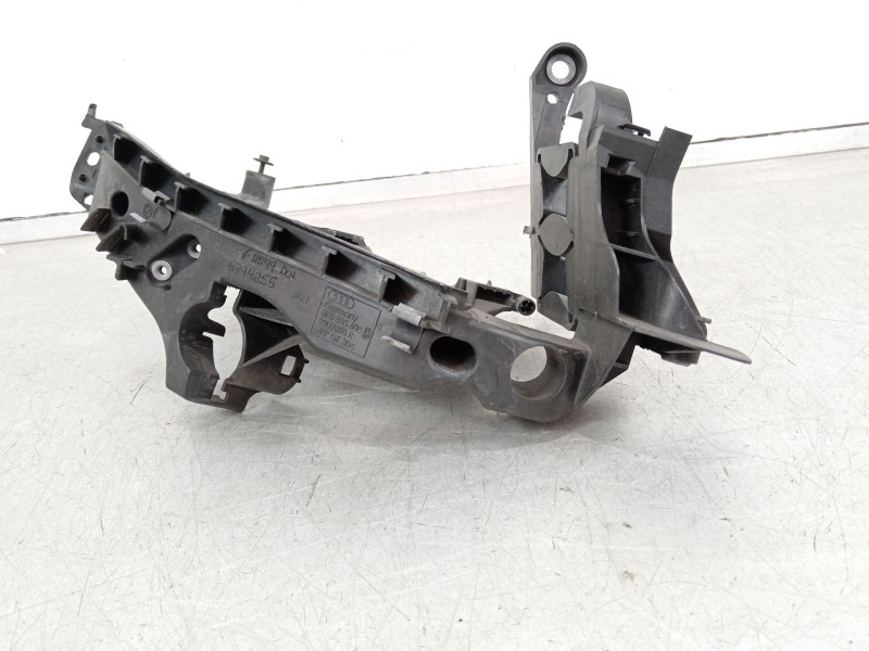 Recambio de soporte faro derecho para audi a4 ber. (b8) básico referencia OEM IAM 8K0805608C  