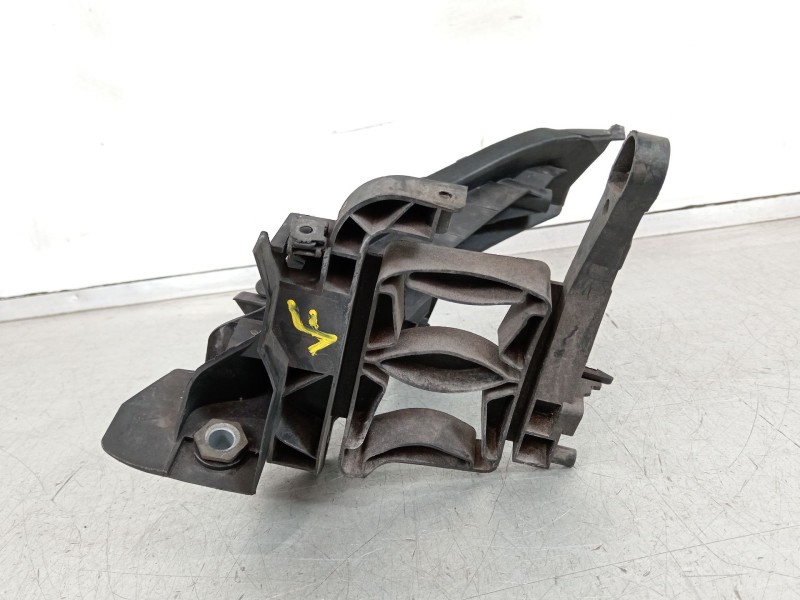 Recambio de soporte faro derecho para audi a4 b8 avant (8k5) 2.0 tdi referencia OEM IAM 8K0805608A  