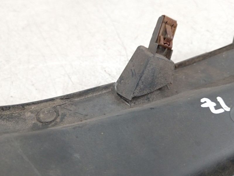 Recambio de rejilla paragolpes delantero para peugeot partner tepee 1.6 bluehdi 100 referencia OEM IAM 9810966177 99869850 