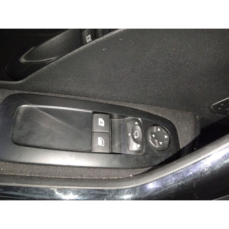 Recambio de mando elevalunas delantero izquierdo para peugeot 208 i (ca_, cc_) 1.2 vti 82 referencia OEM IAM   