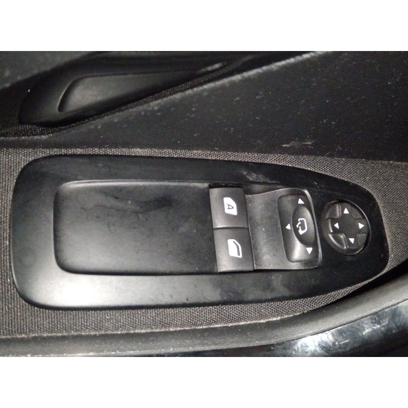 Recambio de mando elevalunas delantero izquierdo para peugeot 208 i (ca_, cc_) 1.2 vti 82 referencia OEM IAM   