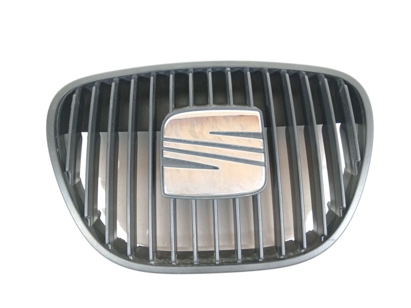 Recambio de rejilla delantera para seat ibiza iii (6l1) 1.9 sdi referencia OEM IAM 6L0853651 6L0853654 6L0853679