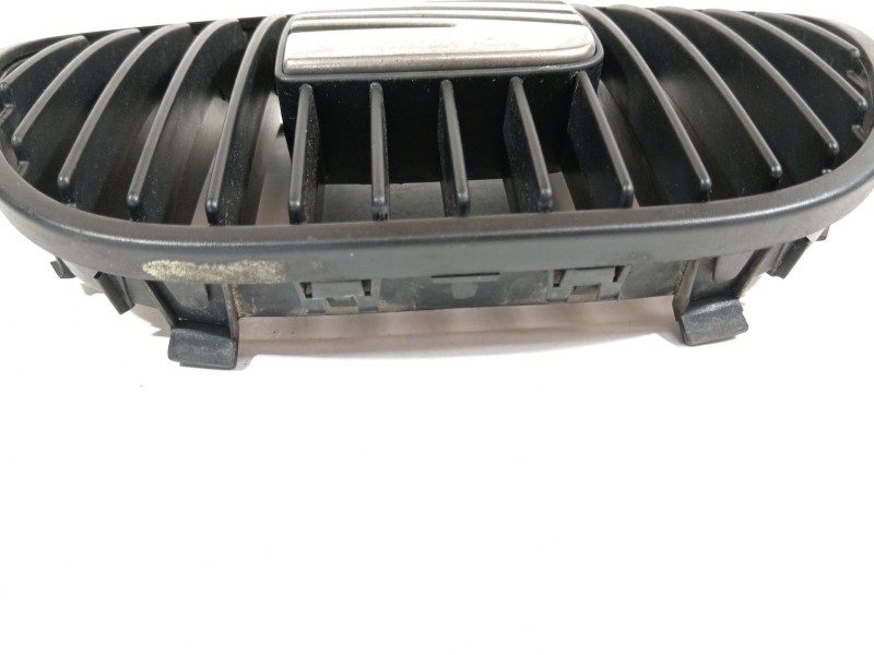 Recambio de rejilla delantera para seat ibiza iii (6l1) 1.9 sdi referencia OEM IAM 6L0853651 6L0853654 6L0853679