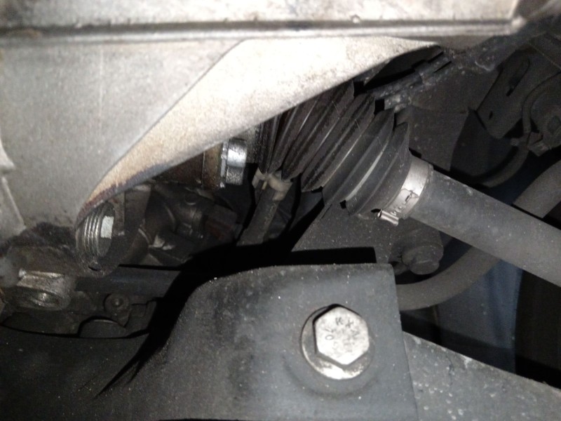 Recambio de transmision delantera izquierda para skoda fabia ii (542) 1.4 tdi referencia OEM IAM   