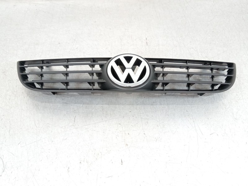 Recambio de rejilla delantera para volkswagen polo iv (9n_, 9a_) 1.4 tdi referencia OEM IAM 6Q0853653E 1T0853601A 