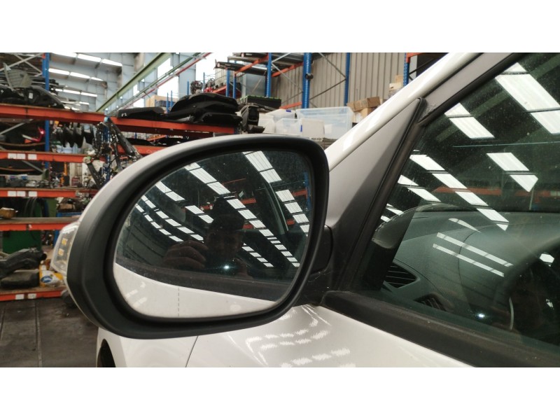 Recambio de retrovisor izquierdo para hyundai i30 (gd) 1.6 crdi referencia OEM IAM 876102R630  