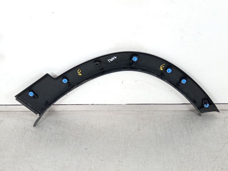 Recambio de aletin delantero izquierdo para peugeot rifter 1.5 bluehdi 100 referencia OEM IAM 9816619477  