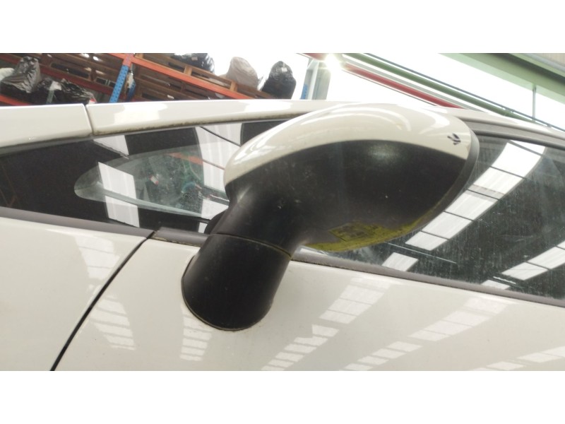 Recambio de retrovisor izquierdo para kia rio iii (ub) 1.2 cvvt referencia OEM IAM 876101W311  