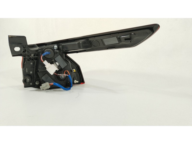 Recambio de piloto trasero izquierdo para nissan qashqai iii (j12) 1.3 dig-t referencia OEM IAM 265556UA0A  