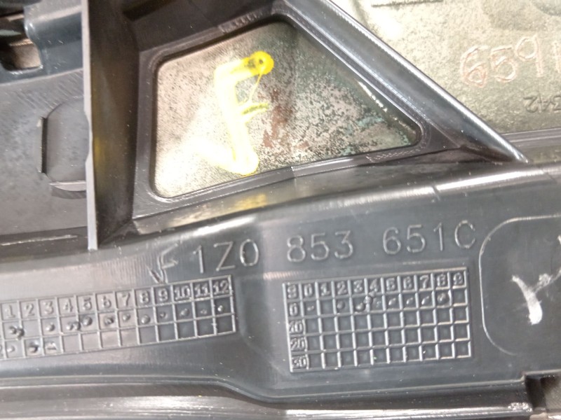 Recambio de rejilla delantera para skoda octavia ii (1z3) 1.6 tdi referencia OEM IAM 1Z0853651C 1Z0853661A 