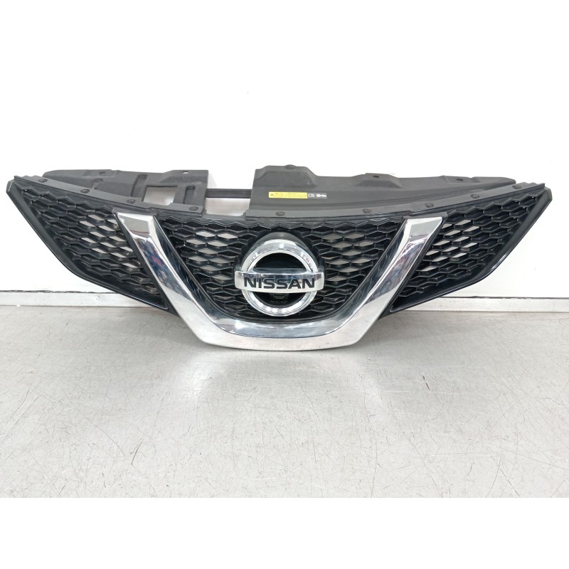 Recambio de rejilla delantera para nissan qashqai ii (j11, j11_) 1.5 dci referencia OEM IAM 623124EA0D 623104EA1D 623104EM1D