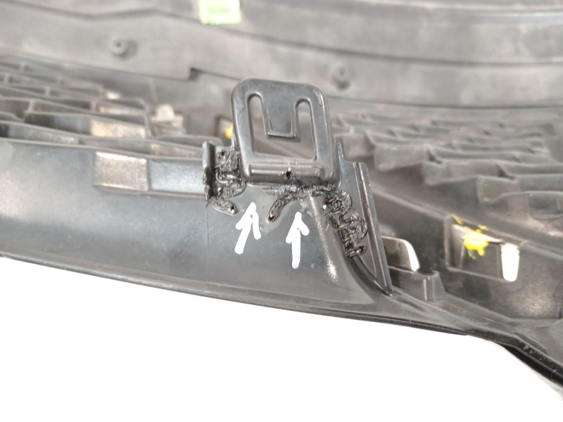 Recambio de rejilla delantera para nissan qashqai ii (j11, j11_) 1.5 dci referencia OEM IAM 623124EA0D 623104EA1D 623104EM1D
