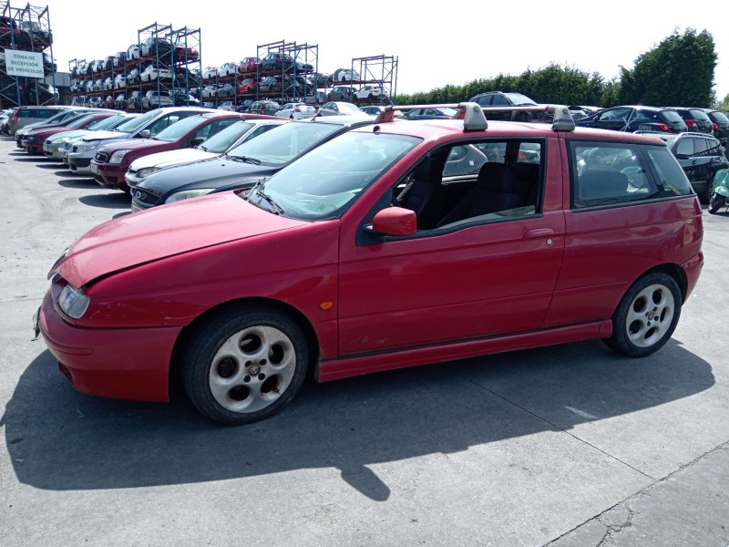 alfa romeo 145 (930_) del año 2000