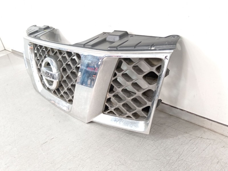 Recambio de rejilla delantera para nissan pathfinder iii (r51) 2.5 dci 4wd referencia OEM IAM 2310EB400 62310EB400 