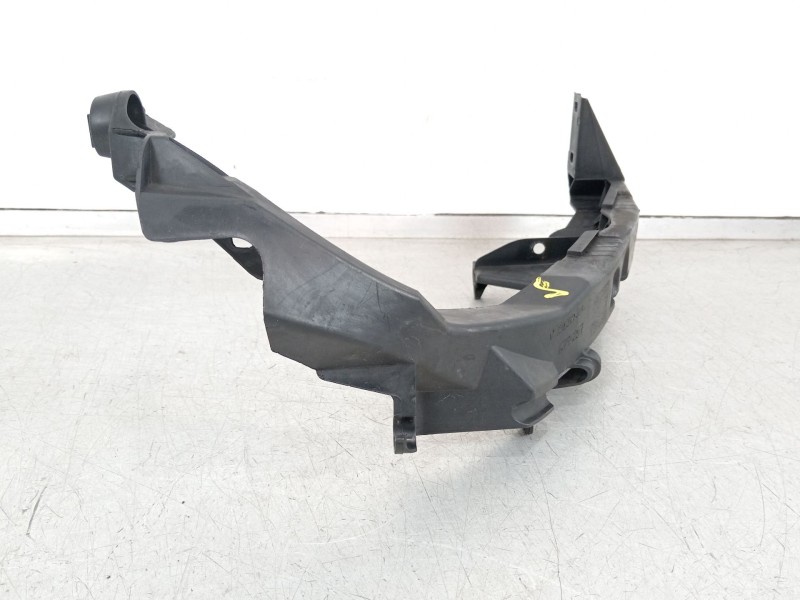 Recambio de soporte faro derecho para bmw 3 touring (e91) 320 d referencia OEM IAM 51647116708 22944911 