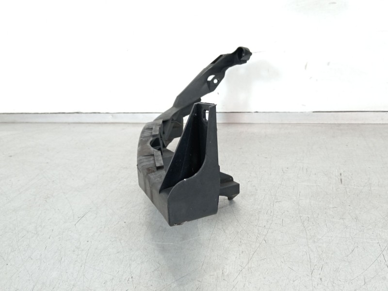 Recambio de soporte faro derecho para bmw 3 touring (e91) 320 d referencia OEM IAM 51647116708 22944911 
