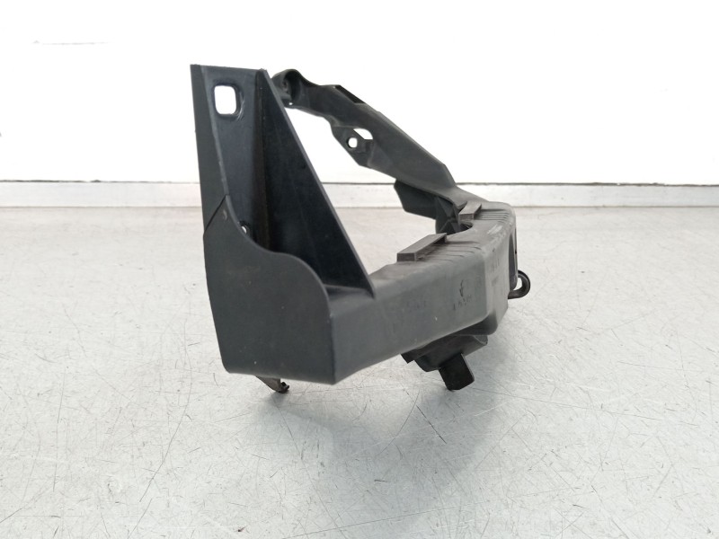 Recambio de soporte faro izquierdo para bmw 3 touring (e91) 320 d referencia OEM IAM 51647116707 22944911 