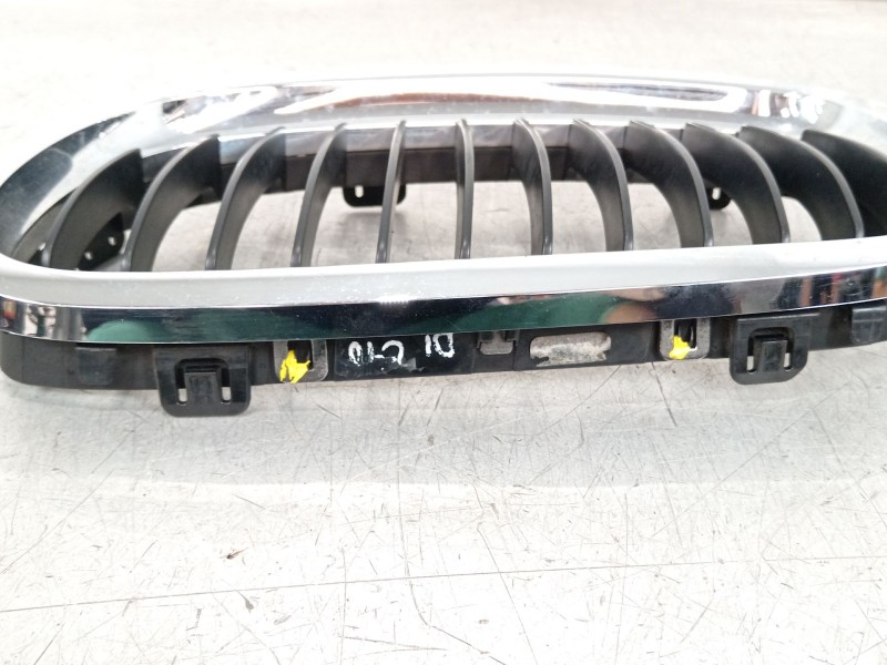 Recambio de rejilla delantera para bmw 3 (e90) 320 d referencia OEM IAM 51137201967 22405910 