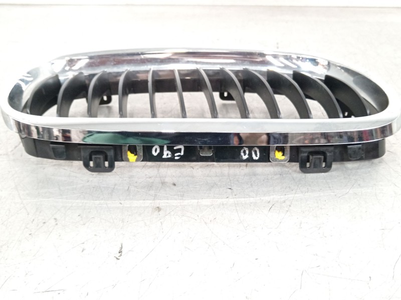 Recambio de rejilla delantera para bmw 3 (e90) 320 d referencia OEM IAM 51137201968 22405910 