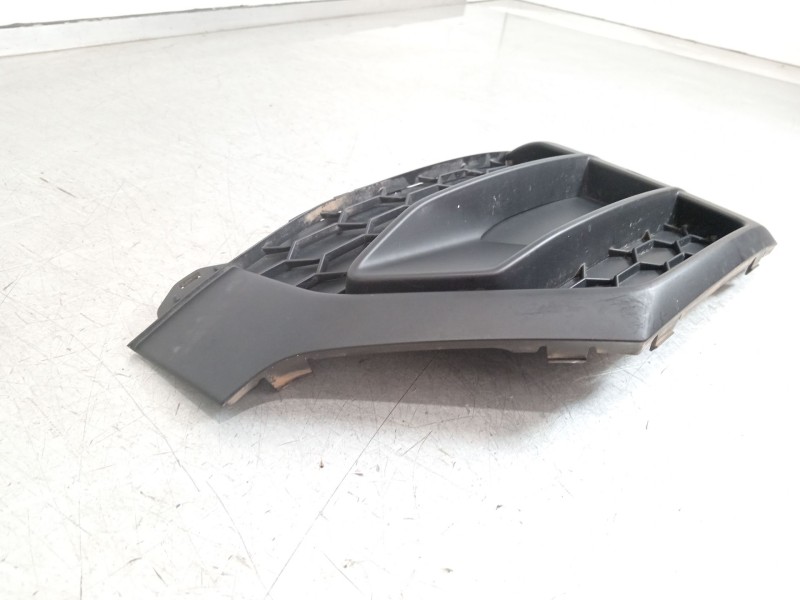 Recambio de rejilla paragolpes derecha para audi q2 (gab, gag) 35 tfsi referencia OEM IAM 81A807682L 81A807152A 